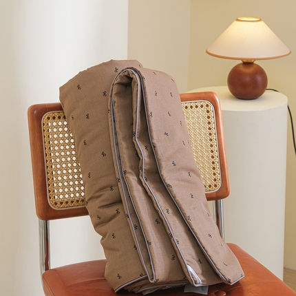 91家纺网 家纺一手货源 找家纺 U被家纺 2025新款全棉双层纱夏凉被茶歇系列 波舞圆曲-深灰