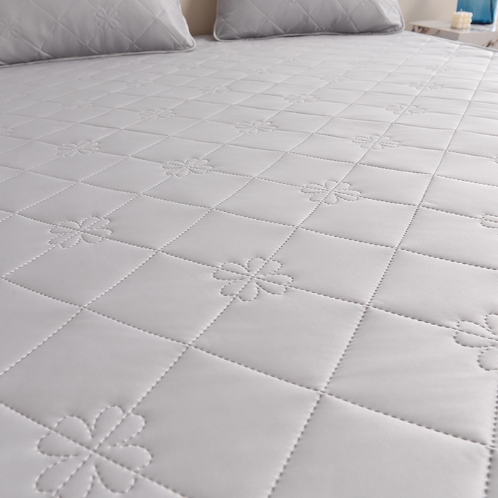 91家纺网 家纺一手货源 找家纺 2025新款清凉舒适凉感丝夏被四件套 绅士灰