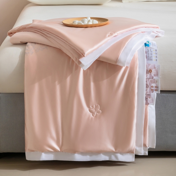 91家纺网 家纺一手货源 找家纺 野马寝具跨境电商专供 2025新款森氧冰蚕蚕丝被 粉色