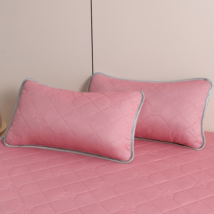 91家纺网 家纺一手货源 找家纺 2025新款清凉舒适凉感丝夏被四件套 豆沙