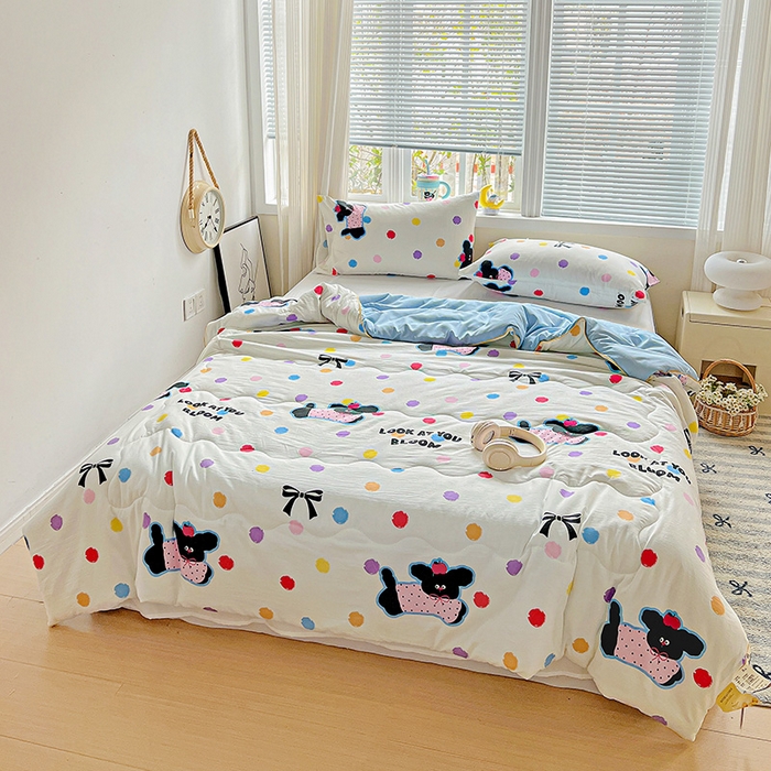 91家纺网 家纺一手货源 找家纺 玉海棠家纺 2025新款水洗皱皱纱印花夏被 被子被芯 波点小狗