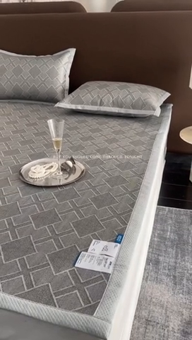 91家纺网 家纺一手货源 找家纺 麦伦家居 2025新款3D凉豆豆凉席提花如画系列 格韵