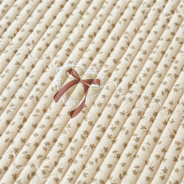 91家纺网 家纺一手货源 找家纺 恒爱家纺 2024新款全棉甜美少女单床盖 笑语嫣然