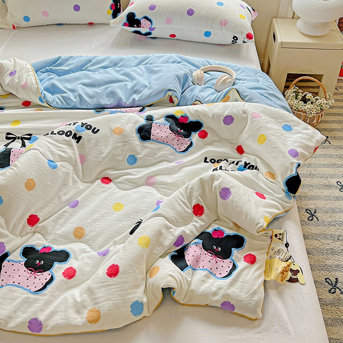 91家纺网 家纺一手货源 找家纺 玉海棠家纺 2025新款水洗皱皱纱印花夏被 被子被芯 波点小狗