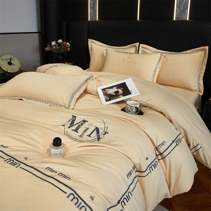 91家纺网 家纺一手货源 找家纺 佳宇轩 2025新款亲肤水洗棉刺绣四件套系列 简约时代-黄色