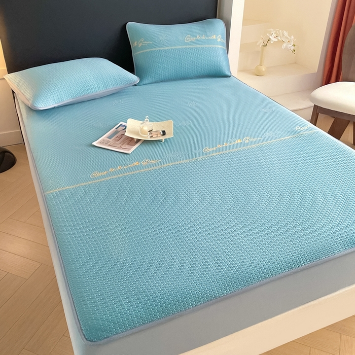 91家纺网 家纺一手货源 找家纺 欧邦 2025新款提花冰豆豆凉席三件套-幸运草 床笠款-幸运草-蓝