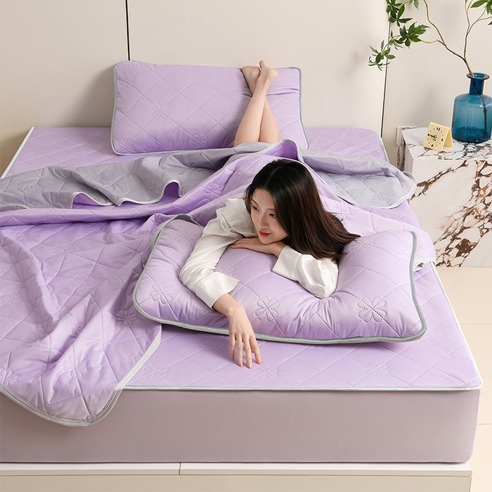 91家纺网 家纺一手货源 找家纺 2025新款清凉舒适凉感丝夏被四件套 浅紫