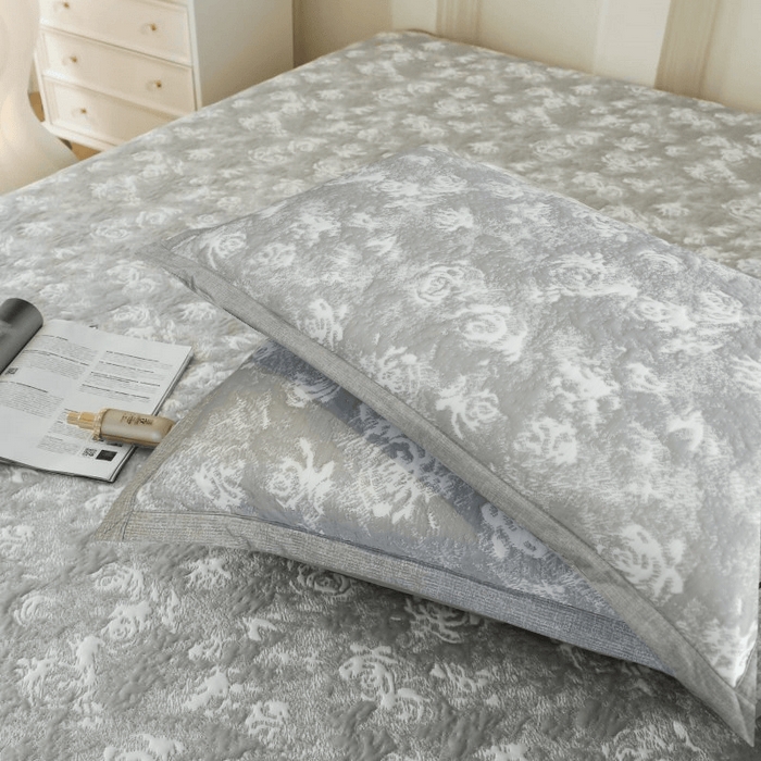 91家纺网 家纺一手货源 找家纺 野马寝具跨境电商专供 2025新款玫瑰花床裙 灰