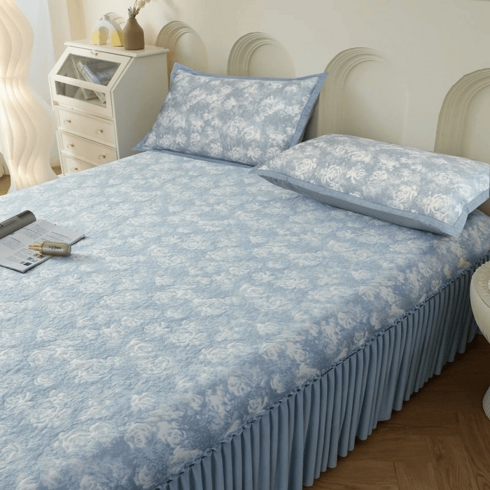 91家纺网 家纺一手货源 找家纺 野马寝具跨境电商专供 2025新款玫瑰花床裙 蓝