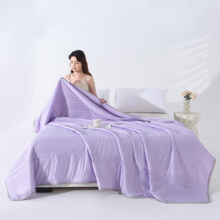 91家纺网 家纺一手货源 找家纺 亚龙工厂店2025新款temu希音跨境外贸常年不断货薄荷丝冰淇淋凉感丝空调被 高级紫（条纹款）