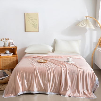 91家纺网 家纺一手货源 找家纺 （总）野马寝具跨境电商专供 2025新款森氧冰蚕蚕丝被