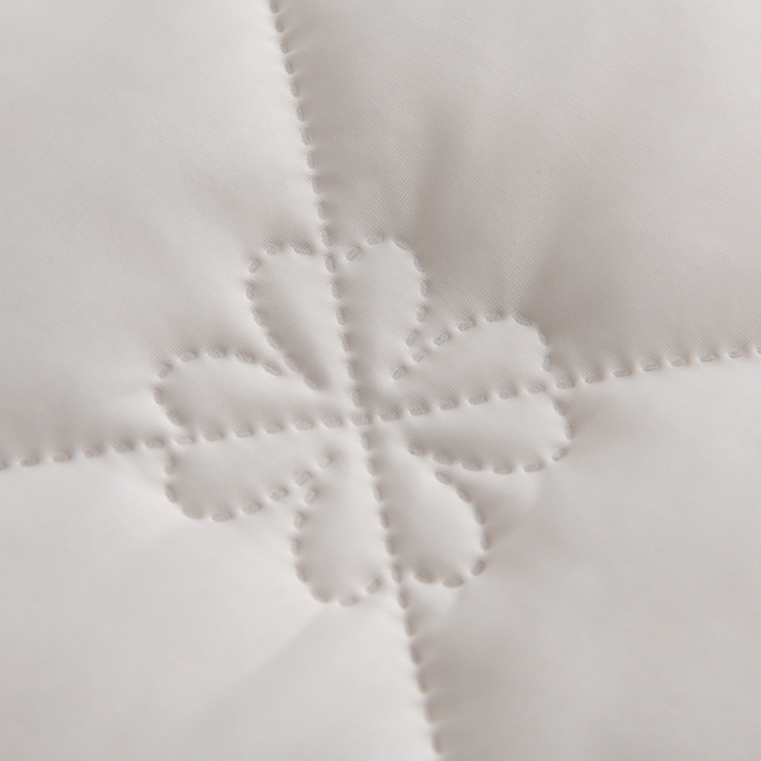 91家纺网 家纺一手货源 找家纺 2025新款清凉舒适凉感丝夏被四件套 珍珠白