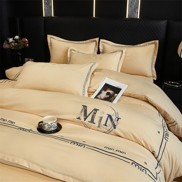 91家纺网 家纺一手货源 找家纺 佳宇轩 2025新款亲肤水洗棉刺绣四件套系列 简约时代-黄色