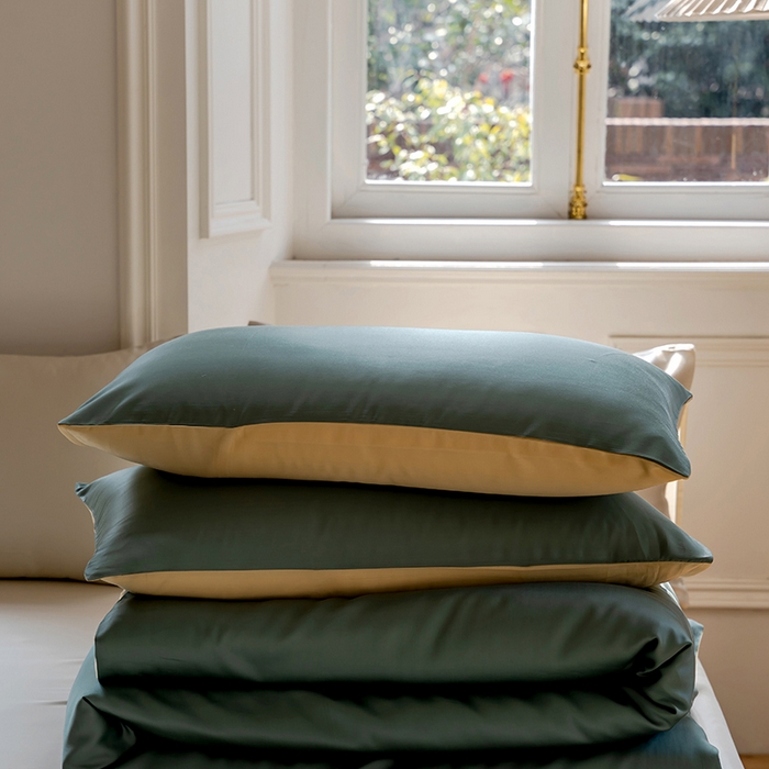 91家纺网 家纺一手货源 找家纺 咏绒家纺工厂店 2025新款60支奥地利兰精天丝单品系列--单被套 天青色-香槟金