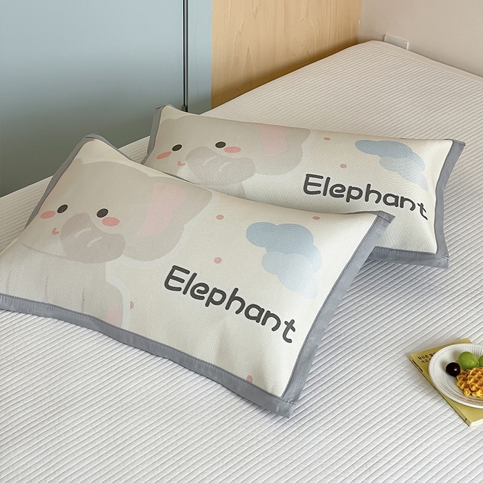 91家纺网 家纺一手货源 找家纺 安哆啦家纺 2025新款A类大版印花冰藤儿童幼儿园卡通萌宠系列凉席单枕套 萌小象