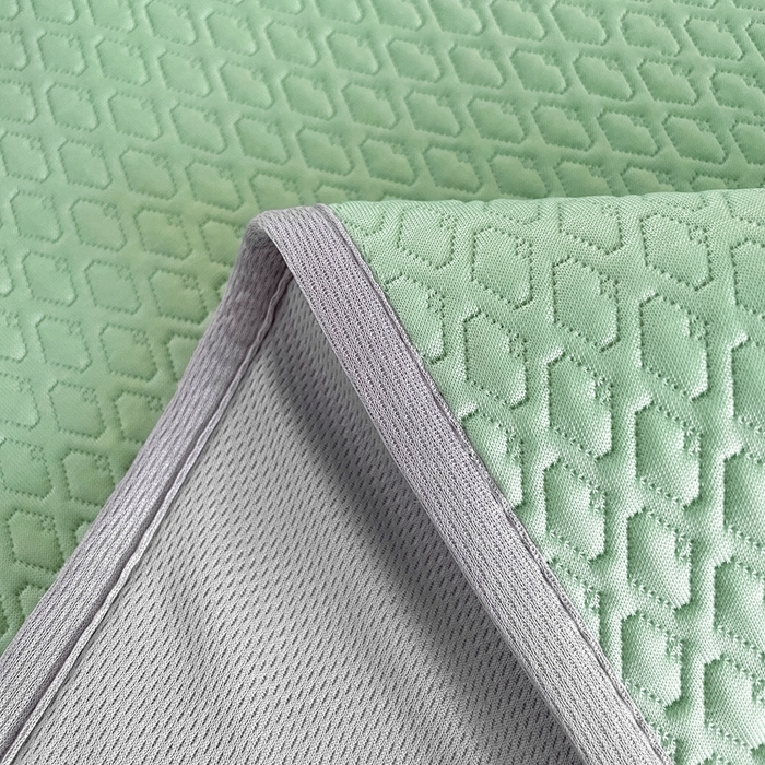 91家纺网 家纺一手货源 找家纺 欧邦 2025新款提花冰豆豆凉席三件套-幸运草 床笠款-幸运草-绿