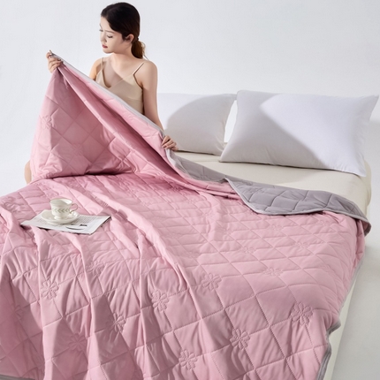 91家纺网 家纺一手货源 找家纺 （总）亚龙工厂店2025新款temu希音跨境外贸常年不断货薄荷丝冰淇淋凉感丝空调被