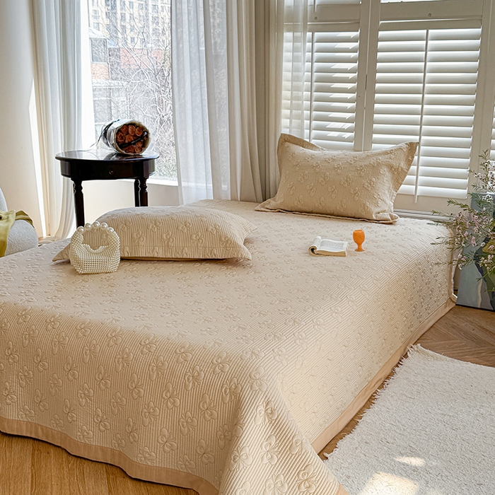 91家纺网 家纺一手货源 找家纺 琳可家居 花开蝶自来系列双面再生纤维素纤维床盖高温水洗两面可用 花开蝶自来-黄