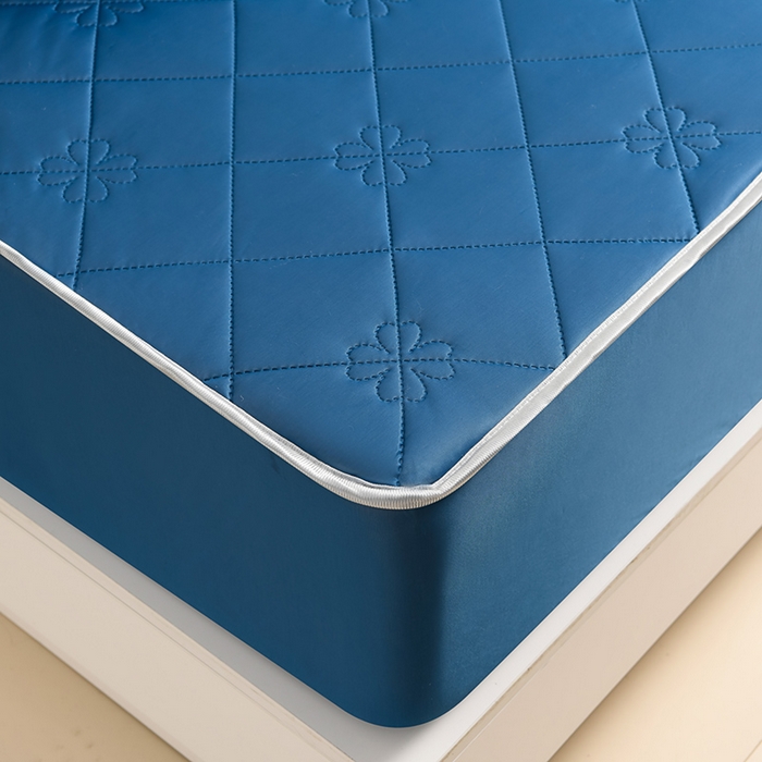 91家纺网 家纺一手货源 找家纺 2025新款清凉舒适凉感丝夏被四件套 湖蓝