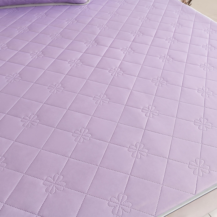 91家纺网 家纺一手货源 找家纺 2025新款清凉舒适凉感丝夏被四件套 浅紫