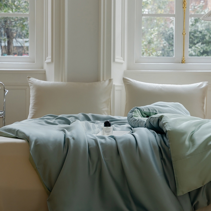 91家纺网 家纺一手货源 找家纺 咏绒家纺工厂店 2025新款60支奥地利兰精天丝单品系列--单被套 天空蓝-浅艾绿