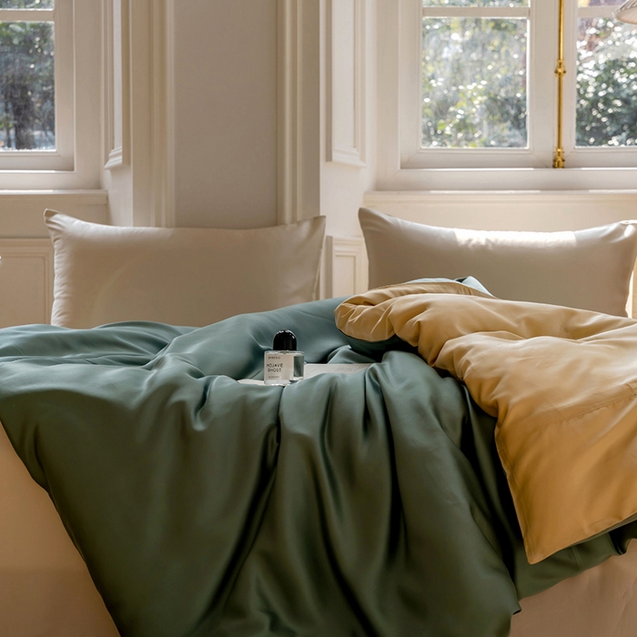 91家纺网 家纺一手货源 找家纺 咏绒家纺工厂店 2025新款60支奥地利兰精天丝单品系列--单被套 天青色-香槟金