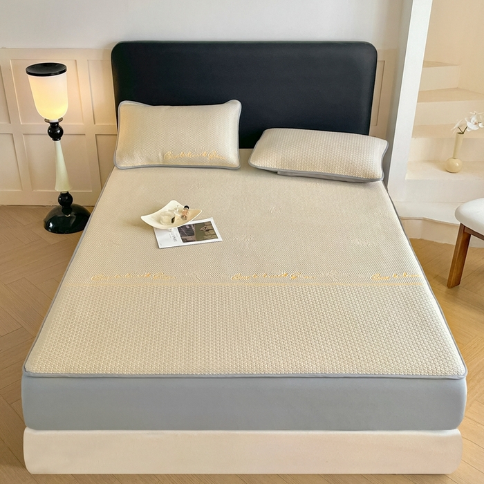 91家纺网 家纺一手货源 找家纺 欧邦 2025新款提花冰豆豆凉席三件套-幸运草 床笠款-幸运草-米