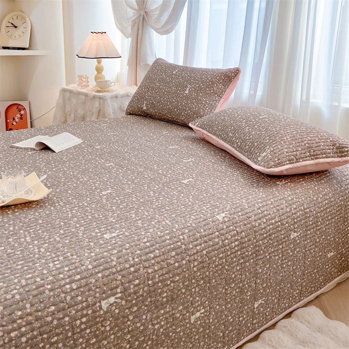 91家纺网 家纺一手货源 找家纺 恒爱 2025新款全棉印花单床盖 瞭望兔-咖