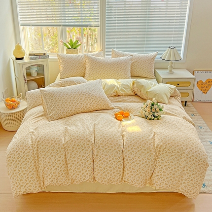 91家纺网 家纺一手货源 找家纺 2025新款水洗云朵糯糯棉简约风ins风小碎花被套床单款床笠款三四件套 浅香
