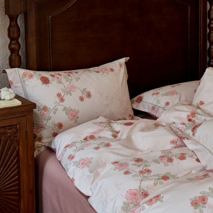 91家纺网 家纺一手货源 找家纺 由丽家纺 2025新款柔棉数码印花四件套系列 春堂 粉