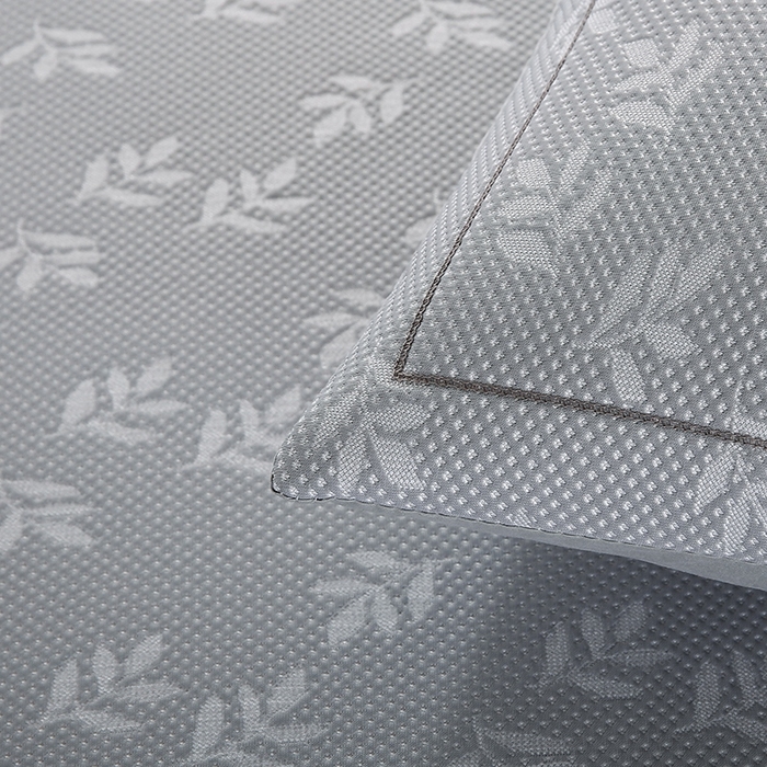 91家纺网 家纺一手货源 找家纺 法莱妮 2025夏季新款A类真凉感丝提花加厚三明治冰豆豆凉席-叶韵系列  叶韵-深灰