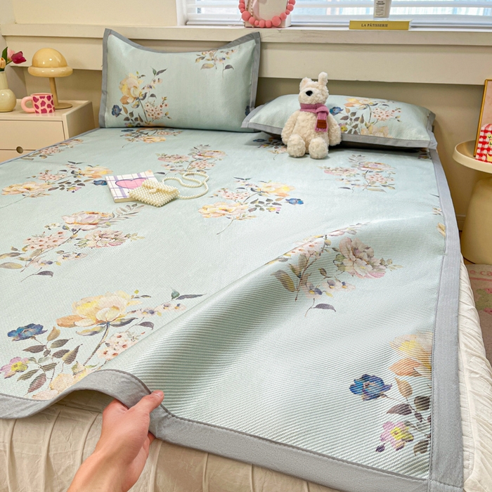 91家纺网 家纺一手货源 找家纺 慕澄家纺 2025新款小清新印花真冰藤系列凉席床席款 床席-陌上花开