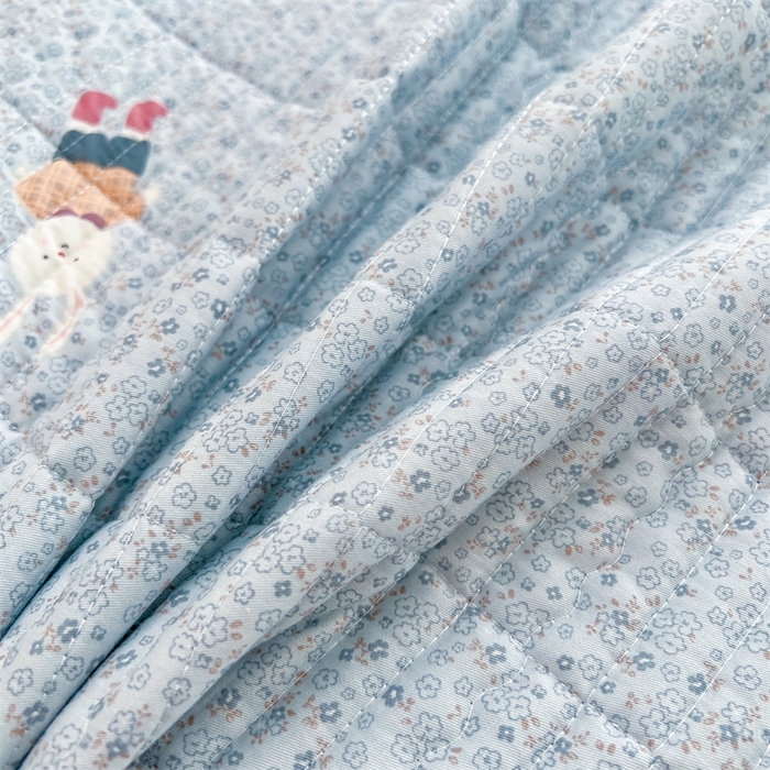 91家纺网 家纺一手货源 找家纺 恒爱 2025新款全棉印花单床盖 公子兔-蓝