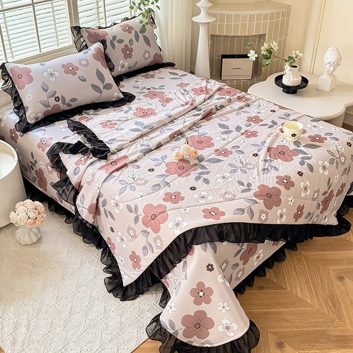 91家纺网 家纺一手货源 找家纺 大麦家纺 2025新款碳光冰丝软凉席夏被四件套 美姬