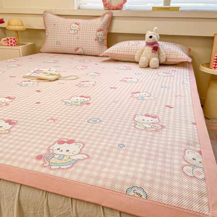 91家纺网 家纺一手货源 找家纺 慕澄家纺 2025新款小清新印花真冰藤系列凉席床席款 床席-粉格猫咪