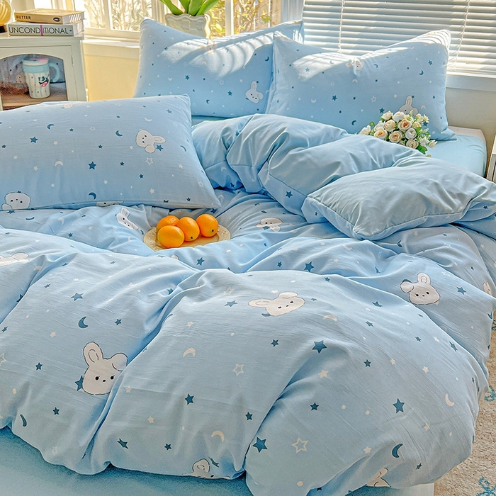 91家纺网 家纺一手货源 找家纺 2025新款水洗云朵糯糯棉简约风ins风小碎花被套床单款床笠款三四件套 星空兔