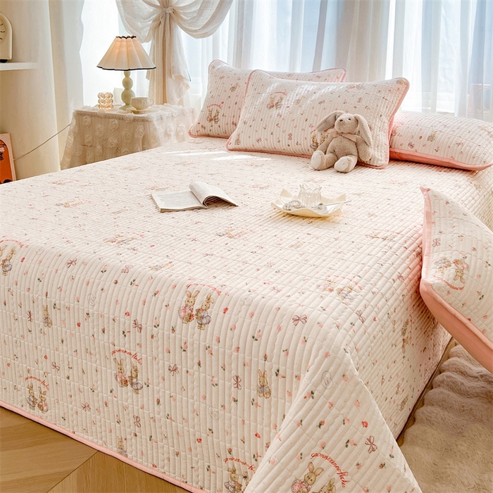 91家纺网 家纺一手货源 找家纺 恒爱 2025新款全棉印花单床盖 爱情兔