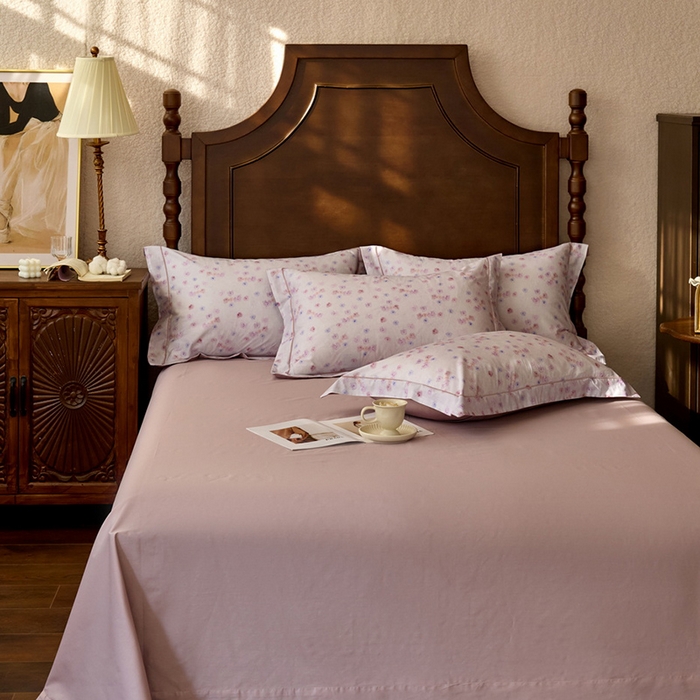 91家纺网 家纺一手货源 找家纺 由丽家纺 2025新款柔棉数码印花四件套系列 踪迹 紫