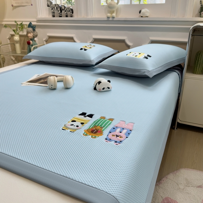 91家纺网 家纺一手货源 找家纺 席世家2025新款满天星绣花豆豆席 凉喵喵