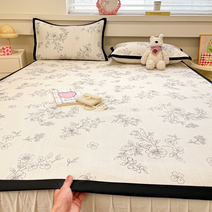 91家纺网 家纺一手货源 找家纺 慕澄家纺 2025新款小清新印花真冰藤系列凉席床席款 床席-花影