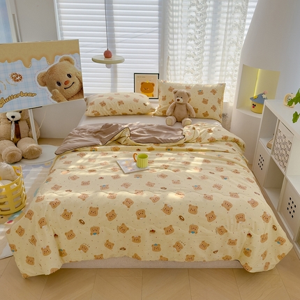 91家纺网 家纺一手货源 找家纺 初念 2025新款云朵棉系列夏被（提供买家秀） 奥利奥小熊