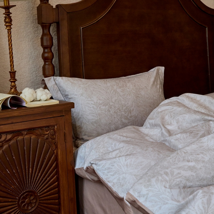 91家纺网 家纺一手货源 找家纺 由丽家纺 2025新款柔棉数码印花四件套系列 云烟-灰