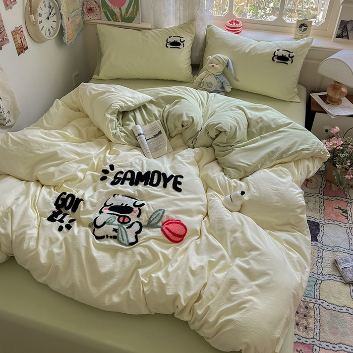 91家纺网 家纺一手货源 找家纺 曼谷家纺 2025新款软糯毛巾绣水洗棉四件套 绅士狗狗-芝士绿