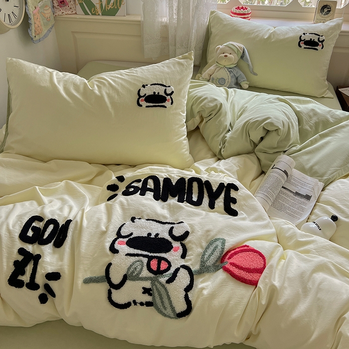 91家纺网 家纺一手货源 找家纺 曼谷家纺 2025新款软糯毛巾绣水洗棉四件套 绅士狗狗-芝士绿