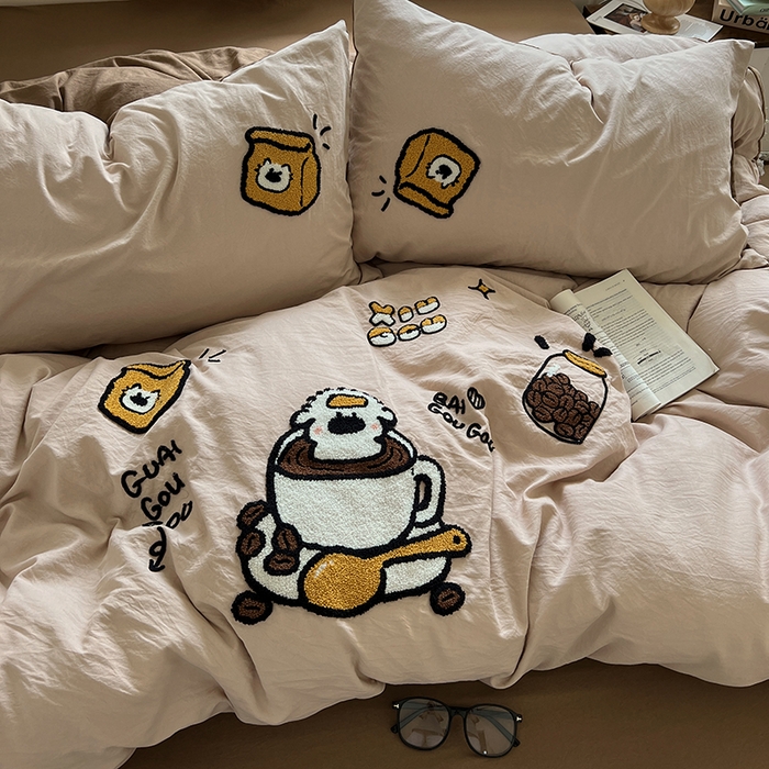 91家纺网 家纺一手货源 找家纺 曼谷家纺 2025新款软糯毛巾绣水洗棉四件套 香浓可可-奶咖