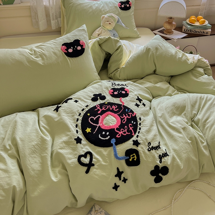 91家纺网 家纺一手货源 找家纺 曼谷家纺 2025新款软糯毛巾绣水洗棉四件套 音乐节-豆绿芝士