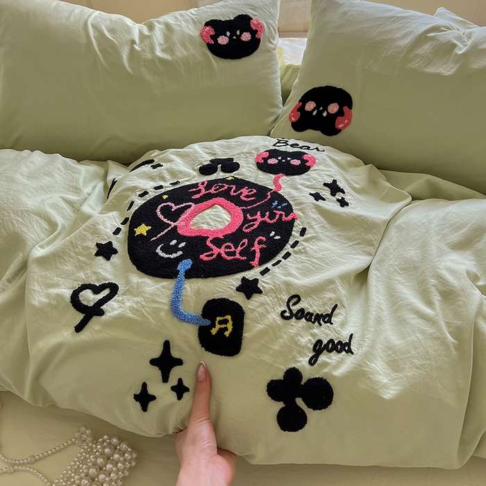 91家纺网 家纺一手货源 找家纺 曼谷家纺 2025新款软糯毛巾绣水洗棉四件套 音乐节-豆绿芝士