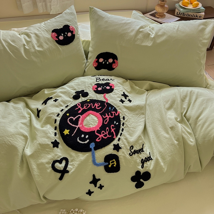 91家纺网 家纺一手货源 找家纺 曼谷家纺 2025新款软糯毛巾绣水洗棉四件套 音乐节-豆绿芝士