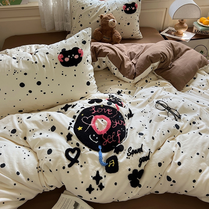 91家纺网 家纺一手货源 找家纺 曼谷家纺 2025新款软糯毛巾绣水洗棉四件套 音乐节-星球咖