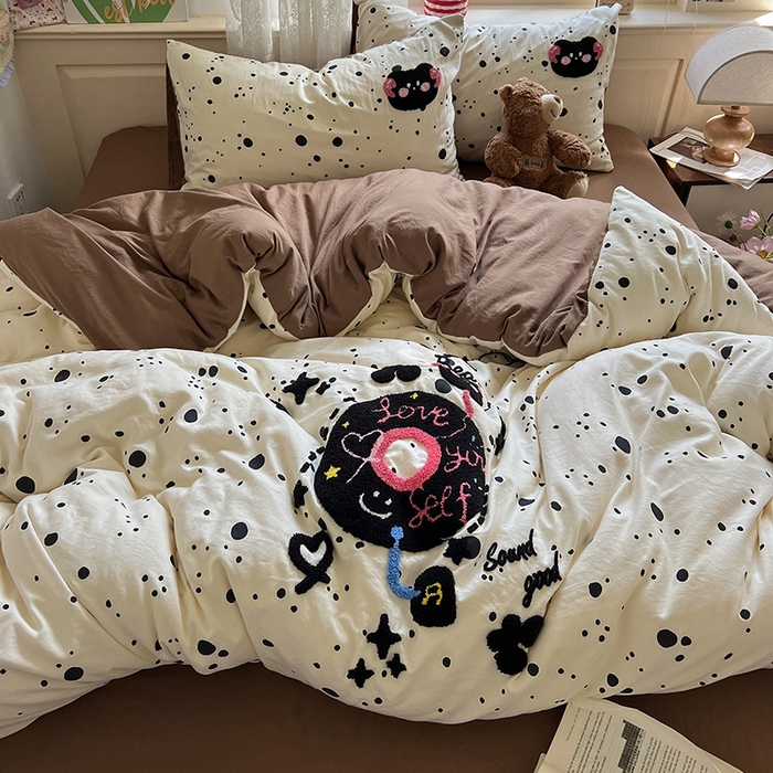 91家纺网 家纺一手货源 找家纺 曼谷家纺 2025新款软糯毛巾绣水洗棉四件套 音乐节-星球咖